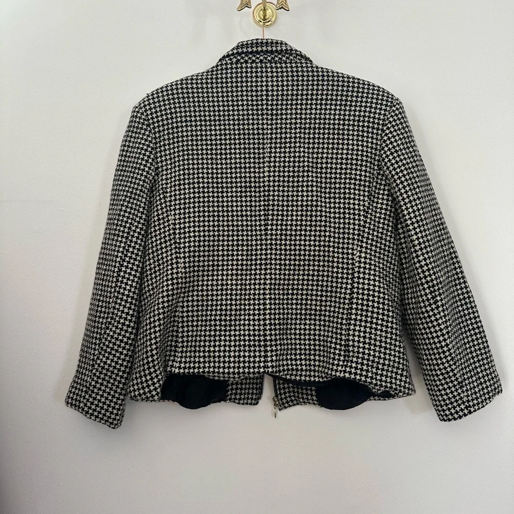 Vintage Black & White Houndstooth Zip-Front Women's Jacket - Picture 7 of 7